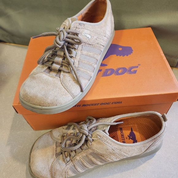 Rocket Dog Tan Beige Pigskin Nubuck Suede Sneakers Womens 9M Vintage Y2K - Picture 1 of 9
